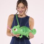 Tangled by Loungefly Crossbody Pascal - immagine 4