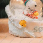 SNOOPY SNOWGLOBE - immagine 4