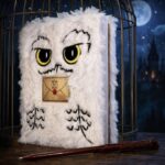 Harry Potter Plush Notebook Set with Pen Hedwig Magical Locations - immagine 2