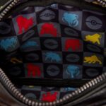 Pokémon by Loungefly Sling Bag Legendary Beasts - immagine 6