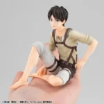 ATTACK ON TITAN PALM SIZE EREN YEAGER G.E.M. STATUE - immagine 2