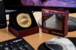 Lord of the Rings Coin with Display Stand The Fellowship - immagine 5