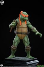 Teenage Mutant Ninja Turtles Statue 1/2 Michelangelo Deluxe Edition 84 cm - immagine 6