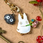 MY NEIGHBOR TOTORO SMALL TOTORO & FRUITS CHARM CHAIN - immagine 3
