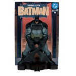 DC DIRECT ABSOLUTE BATMAN BY NICK DRAGOTTA RESIN STATUE - immagine 4