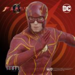 The Flash Life-Size Statue Flash 210 cm - immagine 2