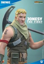 Fortnite Action Figure 1/6 Jonesy The First 32 cm - immagine 6