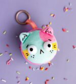 Meowcaron Plush Bag Charm Scared 7 cm - immagine 6
