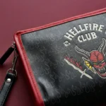 STRANGER THINGS HELLFIRE CLUB CASE - immagine 2