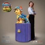 PAW Patrol Life-Size Statue Chase (without Base) 167 cm - immagine 6