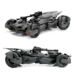 BATMAN JUSTICE LEAGUE BATMAN & BATMOBILE 1/24 DIE-CAST MODEL