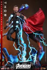 Avengers: Doomsday Movie Masterpiece Action Figure 1/6 Thor (Deluxe Version) 32 cm - immagine 5