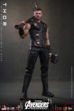 Avengers: Doomsday Movie Masterpiece Action Figure 1/6 Thor 32 cm - immagine 6