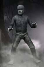 Universal Monsters Action Figure Ultimate The Wolf Man (Black & White) 18 cm - immagine 2