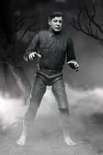 Universal Monsters Action Figure Ultimate The Wolf Man (Black & White) 18 cm - immagine 4