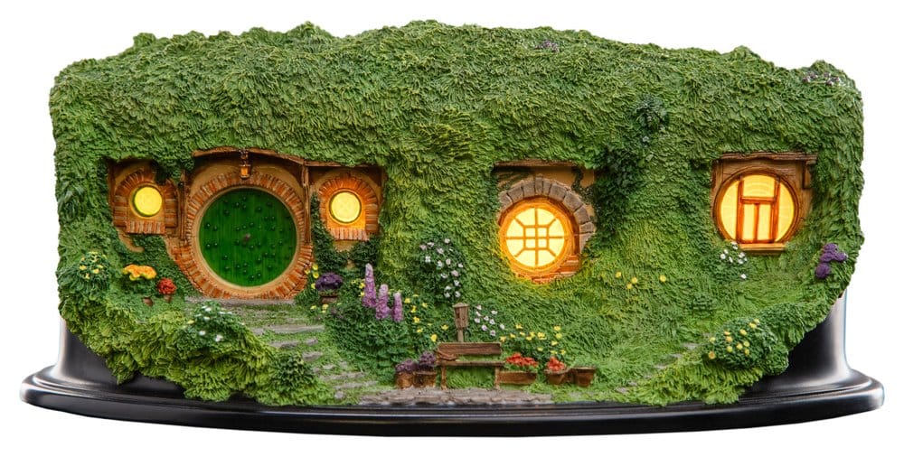 x_weta861005289 The Lord of the Rings Environment Hobbit Hole - Bag End - Illuminated Edition 7 cm - immagine 1