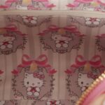Sanrio by Loungefly Crossbody with Beaded Handle & Bag Charm Hello Kitty Quilted - immagine 5