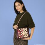 Harry Potter by Loungefly Crossbody Wizard Chess with Playable Pieces - immagine 2