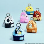 Bluey by Loungefly Keychains Mini Backpack Blind Box Assortment (15) - immagine 2