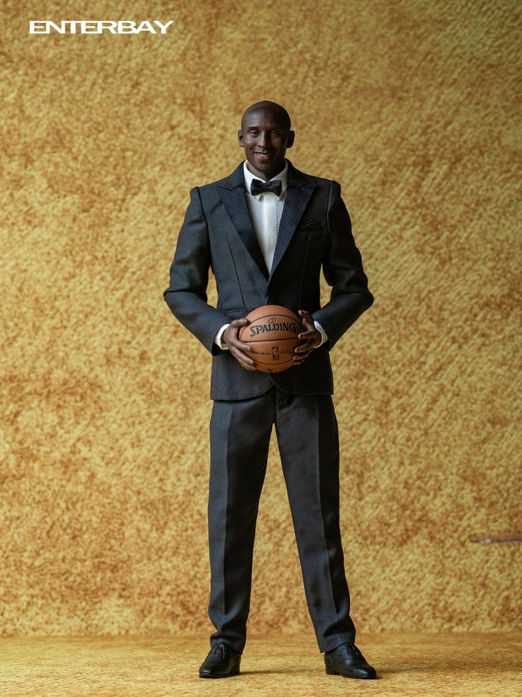 x_enbarm-1036 NBA Collection Real Masterpiece Action Figure 1/6 Kobe Bryant 33 cm - immagine 1