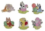 BBC by Loungefly Enamel Pins Bluey Characters Blind Display (12) - immagine 3