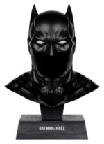 Batman DC Direct Mini-Replica 1/3 Batman Mask (Batman: Noel) 23 cm